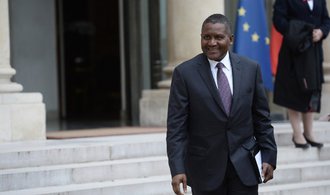 Nejbohatší muž Afriky chce v Evropě a USA investovat až bilion. Možná koupí i fotbalový Arsenal