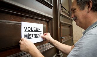 Online: V první volební den hlasovalo přes 40 procent voličů
