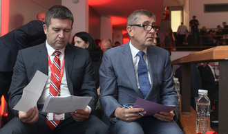 ČSSD: Post šéfa diplomacie nepustíme. Hamáček chce situaci vyřešit do týdne