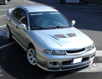 Mitsubishi Carisma: titulní fotka