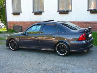 Opel Vectra: titulní fotka