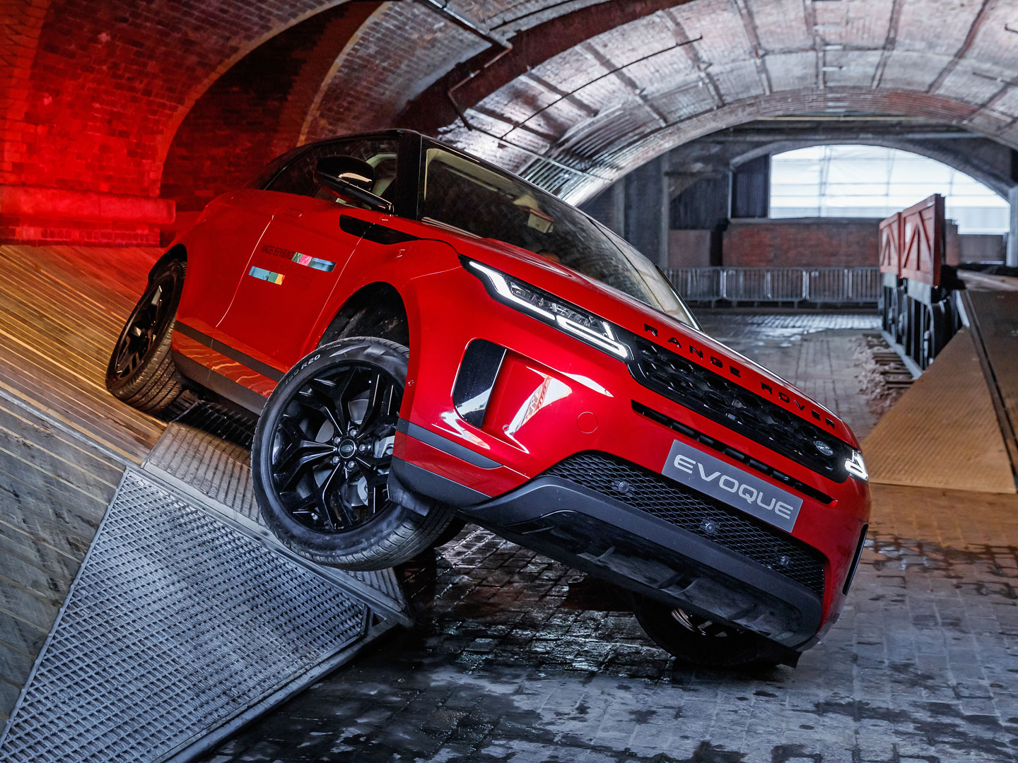 range_rover_evoque_201_5bf6cbd09d11c.jpg