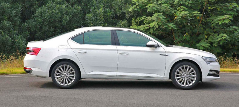 skoda-superb-30_5c3f4a24652e4.jpg